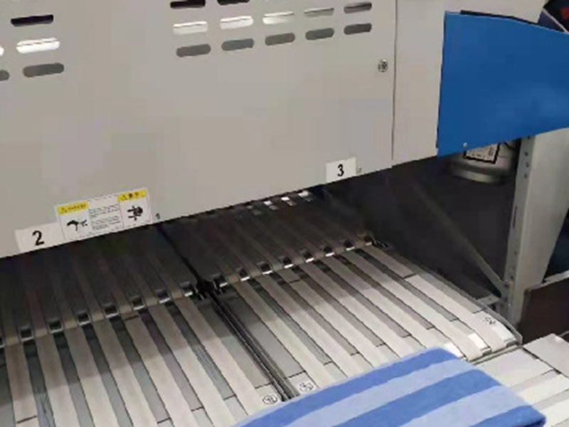 师宗巾类折叠机-01